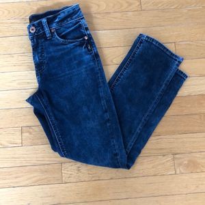 Silver jeans suki capri size 25 /23.5 inches